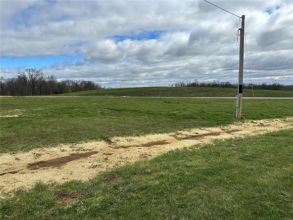 1.28 Acres of Commercial Land for Sale in Hannibal, Missouri