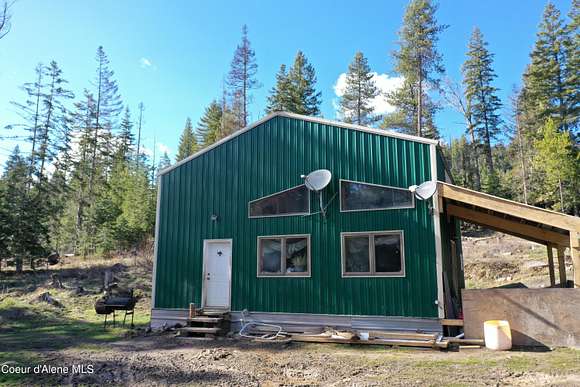 10 Acres of Recreational Land with Home for Sale in Fernwood, Idaho