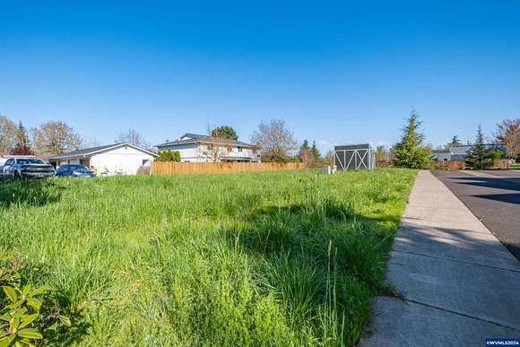 0.39 Acres of Residential Land for Sale in Albany, Oregon