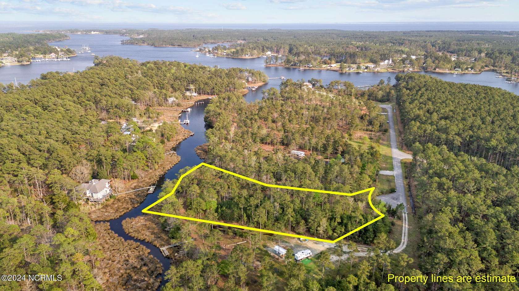 1.7 Acres of Residential Land for Sale in Oriental, North Carolina