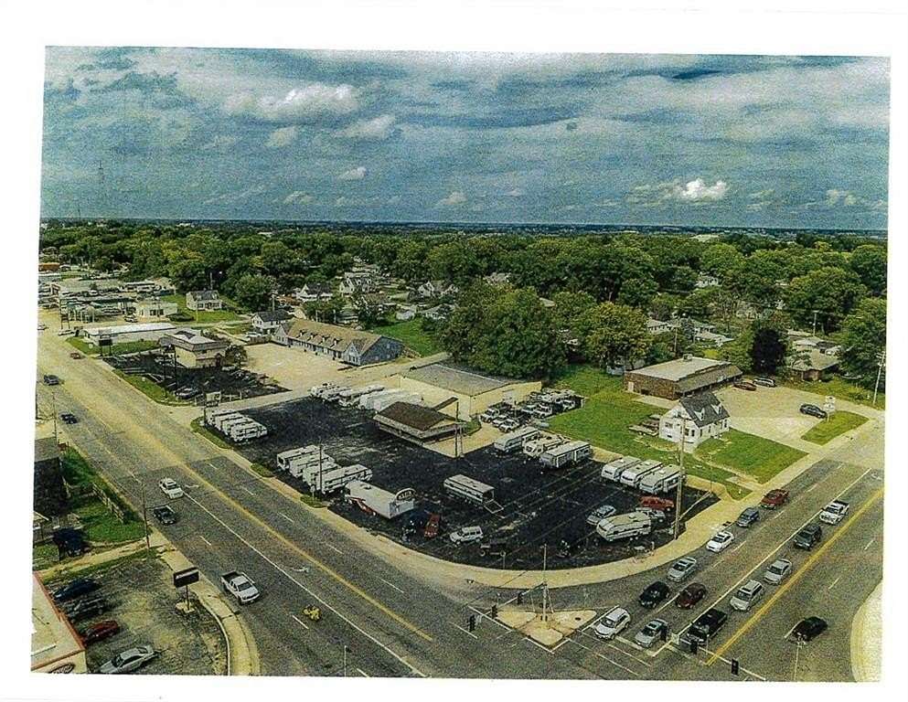 1.46 Acres of Mixed-Use Land for Sale in St. Joseph, Missouri