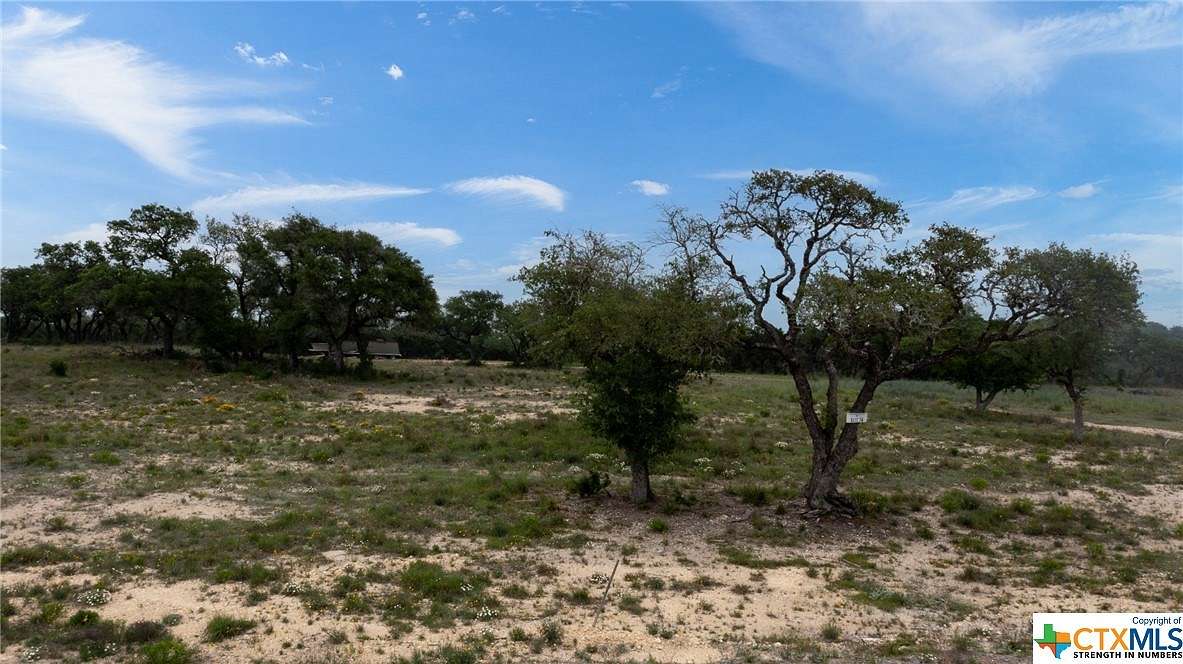 1 Acre of Residential Land for Sale in Canyon Lake, Texas