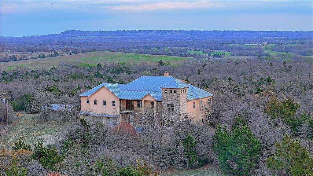 97.1 Acres of Land with Home for Sale in St. Jo, Texas