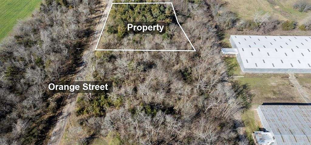 1.1 Acres of Residential Land for Sale in Paris, Texas