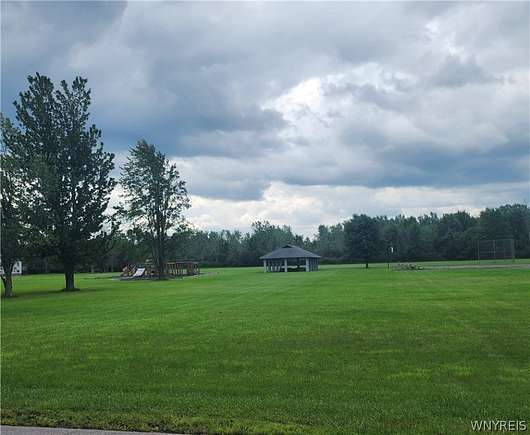 1.1 Acres of Land for Sale in Royalton Town, New York