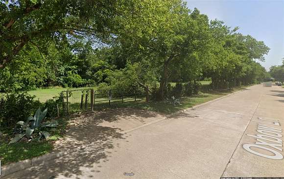 3.6 Acres of Land for Sale in Dallas, Texas