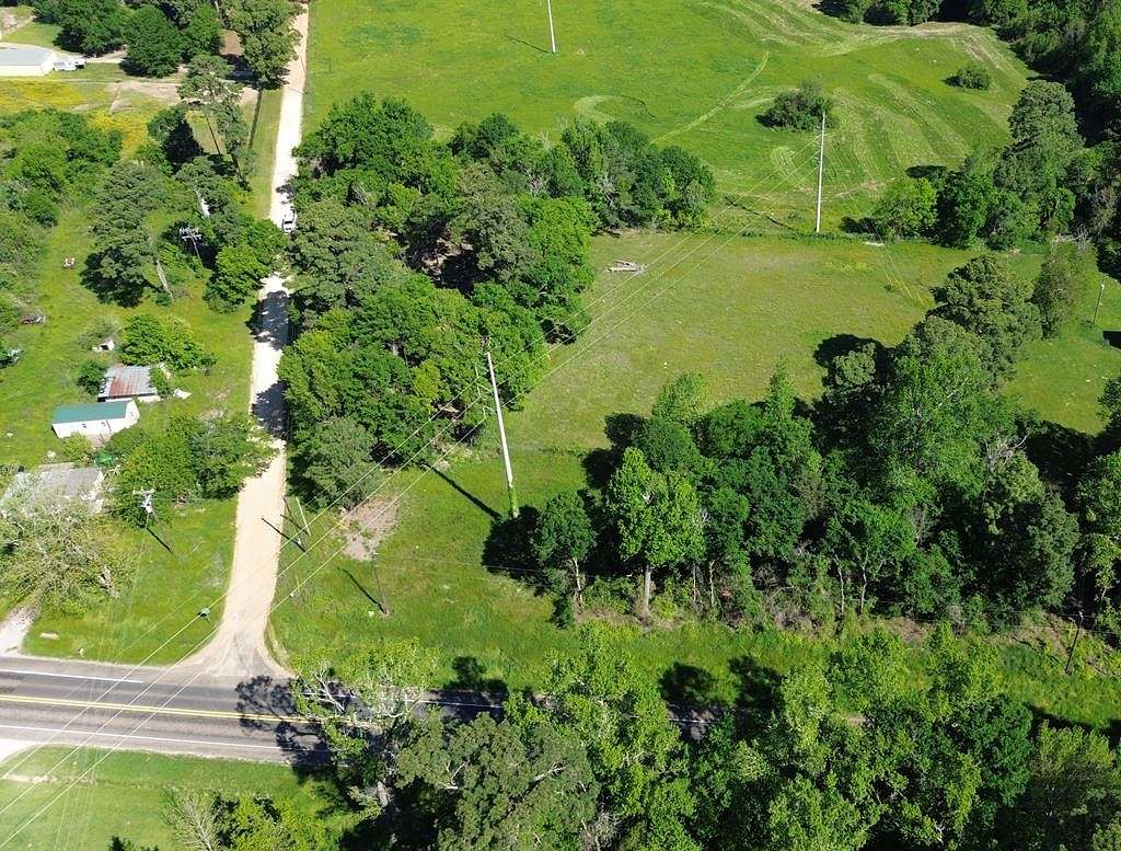 4 Acres of Residential Land for Sale in Crockett, Texas