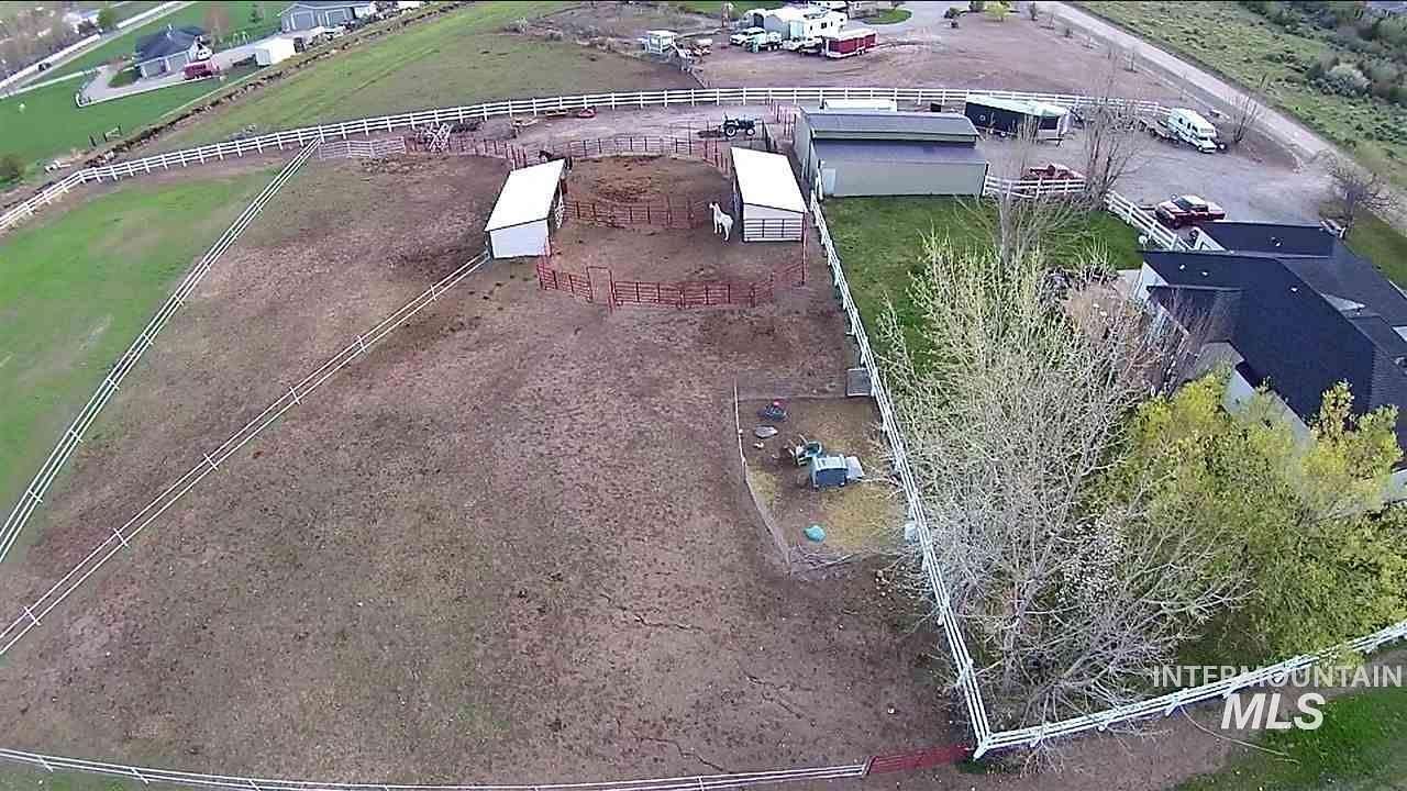 3.65 Acres of Residential Land with Home for Sale in Nampa, Idaho
