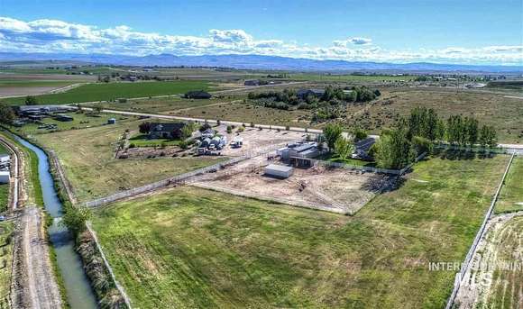 3.7 Acres of Residential Land with Home for Sale in Nampa, Idaho