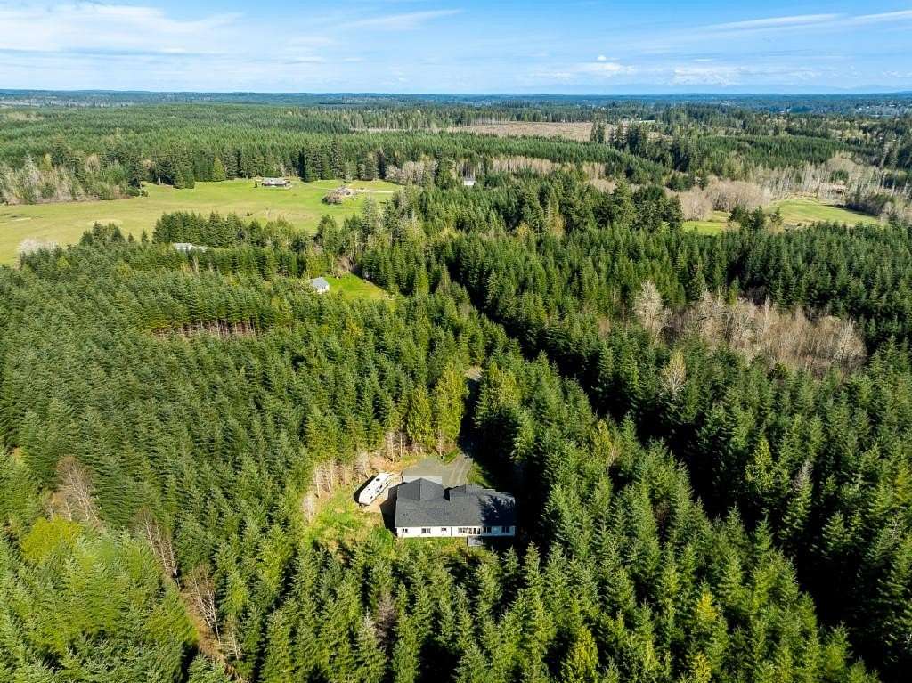 3 Acres of Residential Land with Home for Sale in Shelton, Washington