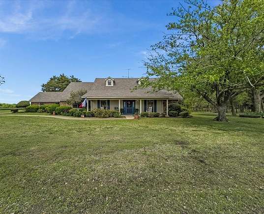 39.6 Acres of Agricultural Land with Home for Sale in Sherman, Texas