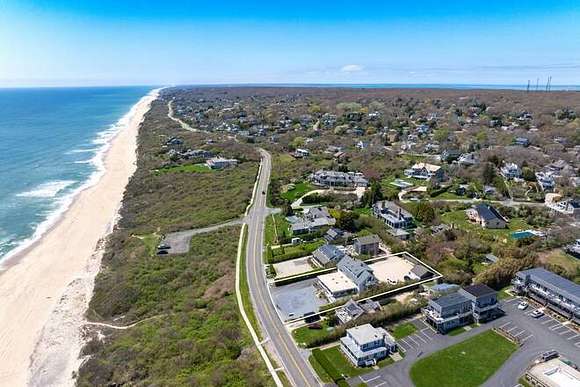 0.42 Acres of Improved Commercial Land for Sale in Montauk, New York