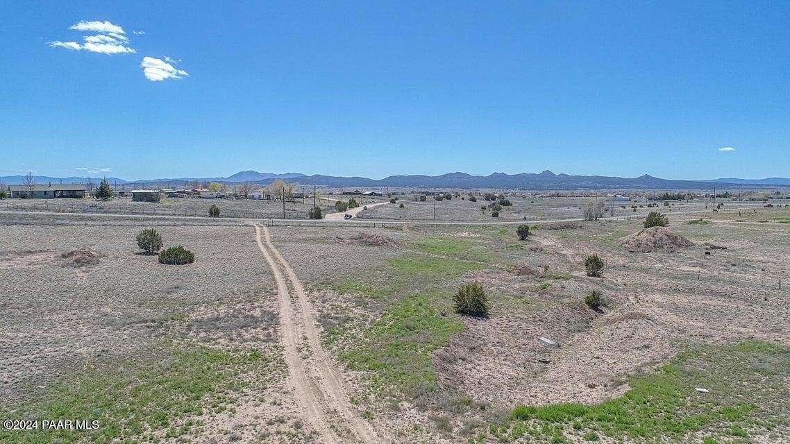 6.2 Acres of Residential Land for Sale in Paulden, Arizona