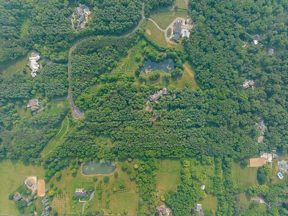 10.3 Acres of Land for Sale in Barrington Hills, Illinois