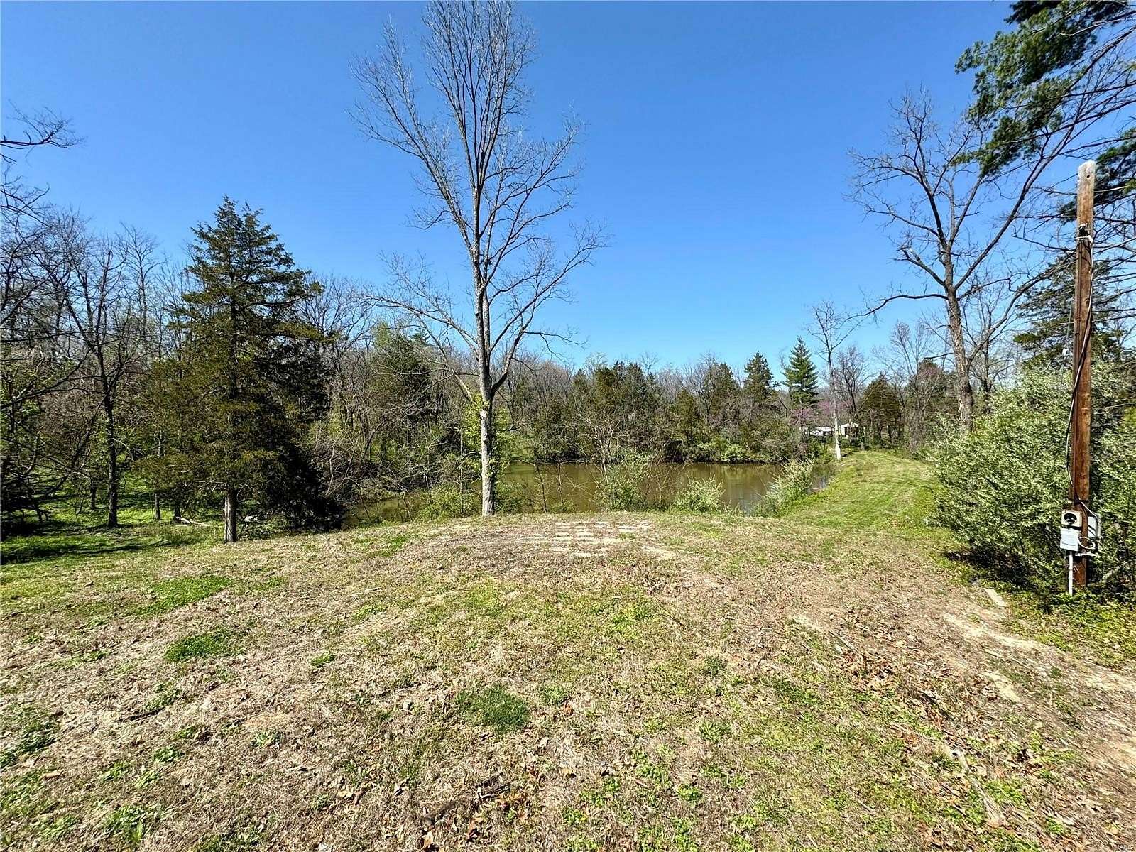 2.62 Acres of Residential Land for Sale in Augusta, Missouri