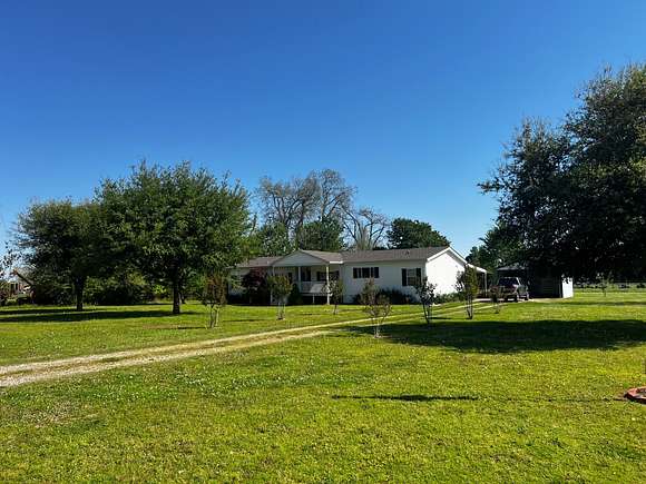 1.4 Acres of Residential Land with Home for Sale in Cottonport, Louisiana
