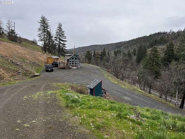 8.89 Acres of Residential Land with Home for Sale in Dufur, Oregon
