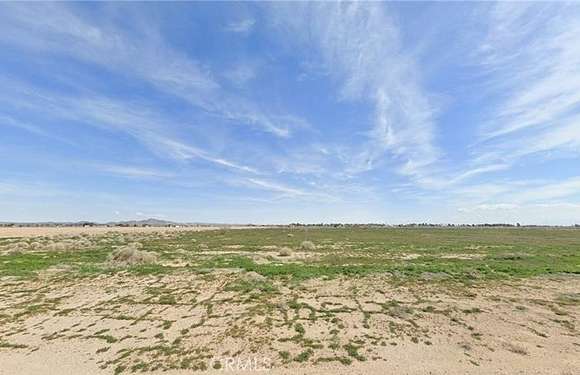 2.3 Acres of Land for Sale in Rosamond, California