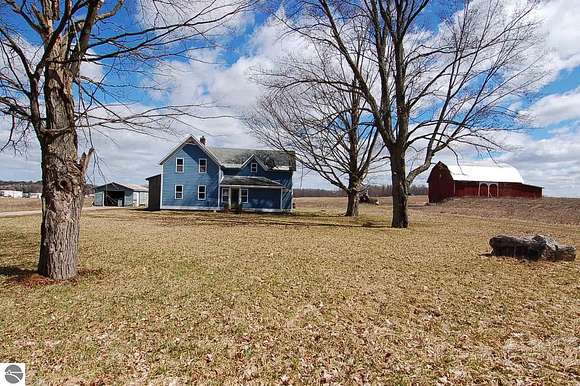 10 Acres of Land with Home for Sale in Cadillac, Michigan