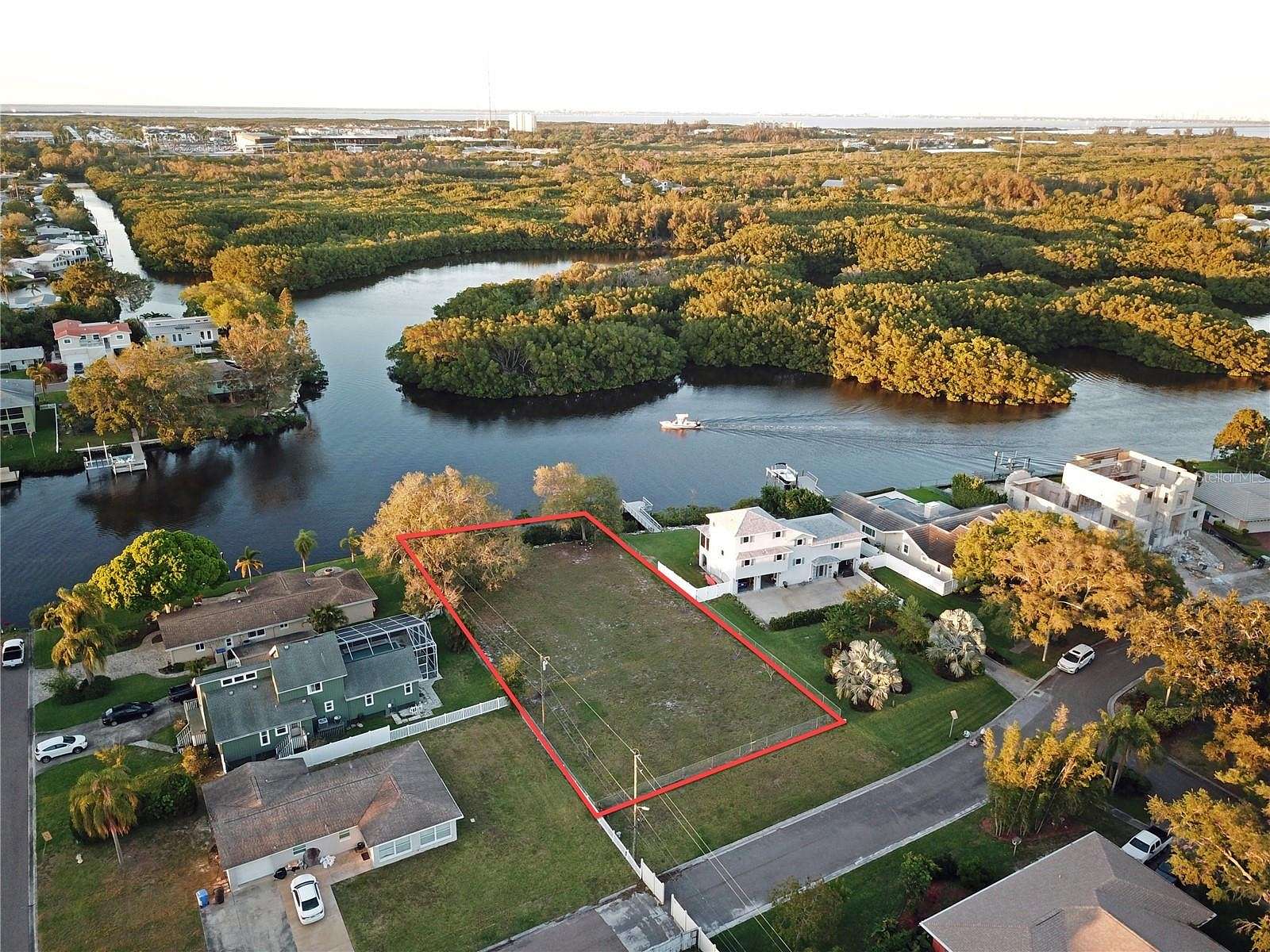 0.41 Acres of Land for Sale in St. Petersburg, Florida