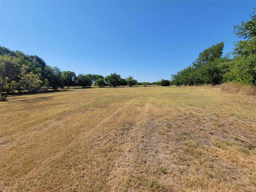 4.6 Acres of Residential Land for Sale in Aubrey, Texas