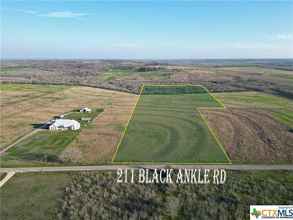 11.103 Acres of Land for Sale in Lockhart, Texas