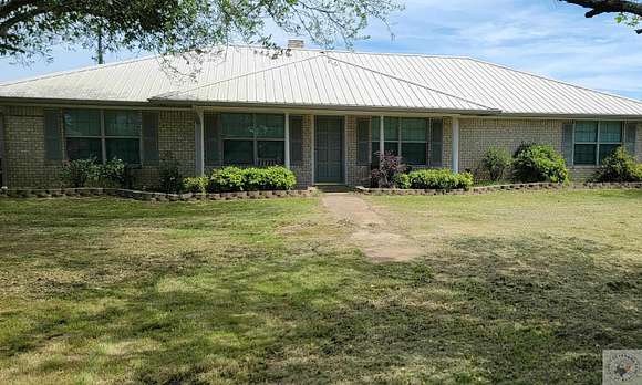 20.5 Acres of Land with Home for Sale in Detroit, Texas