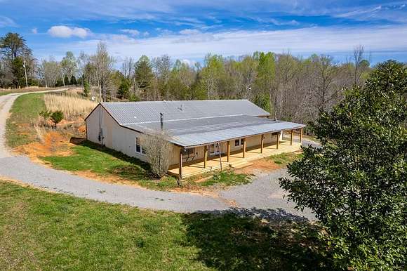 8.4 Acres of Land with Home for Sale in Walling, Tennessee