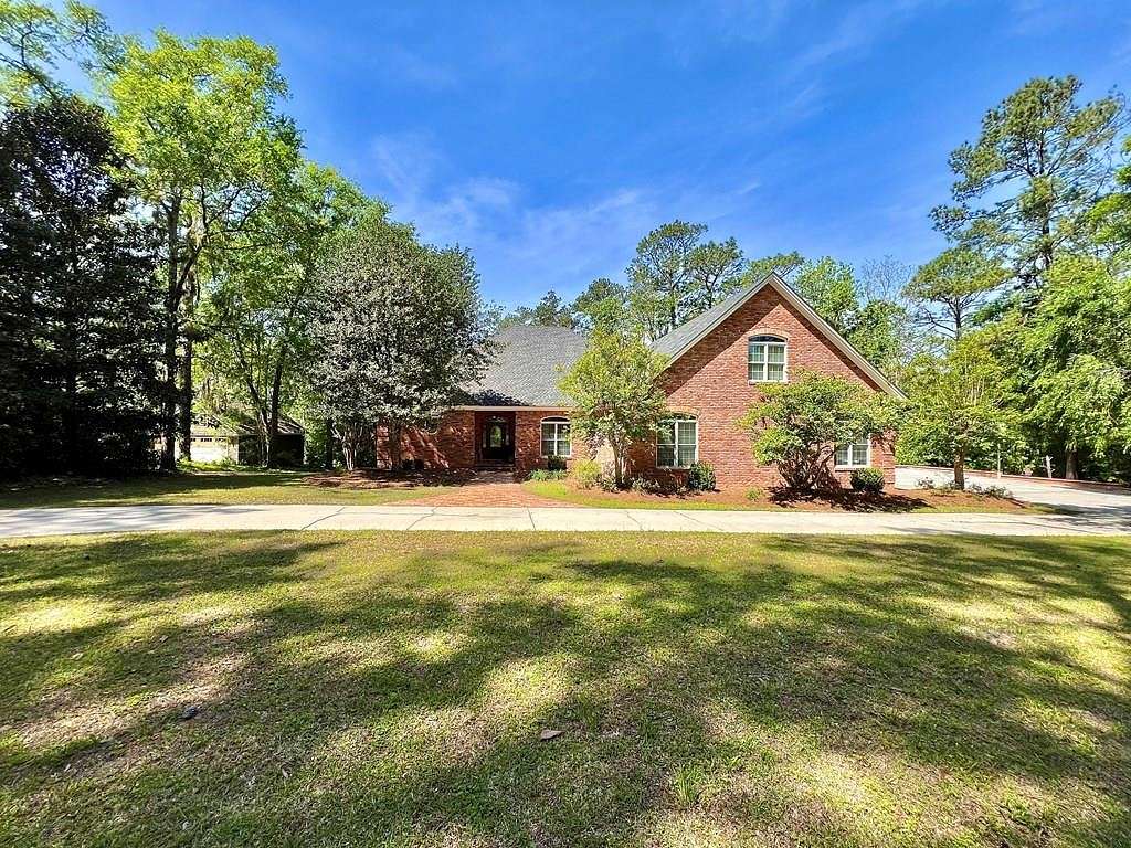 2.1 Acres of Residential Land with Home for Sale in Valdosta, Georgia