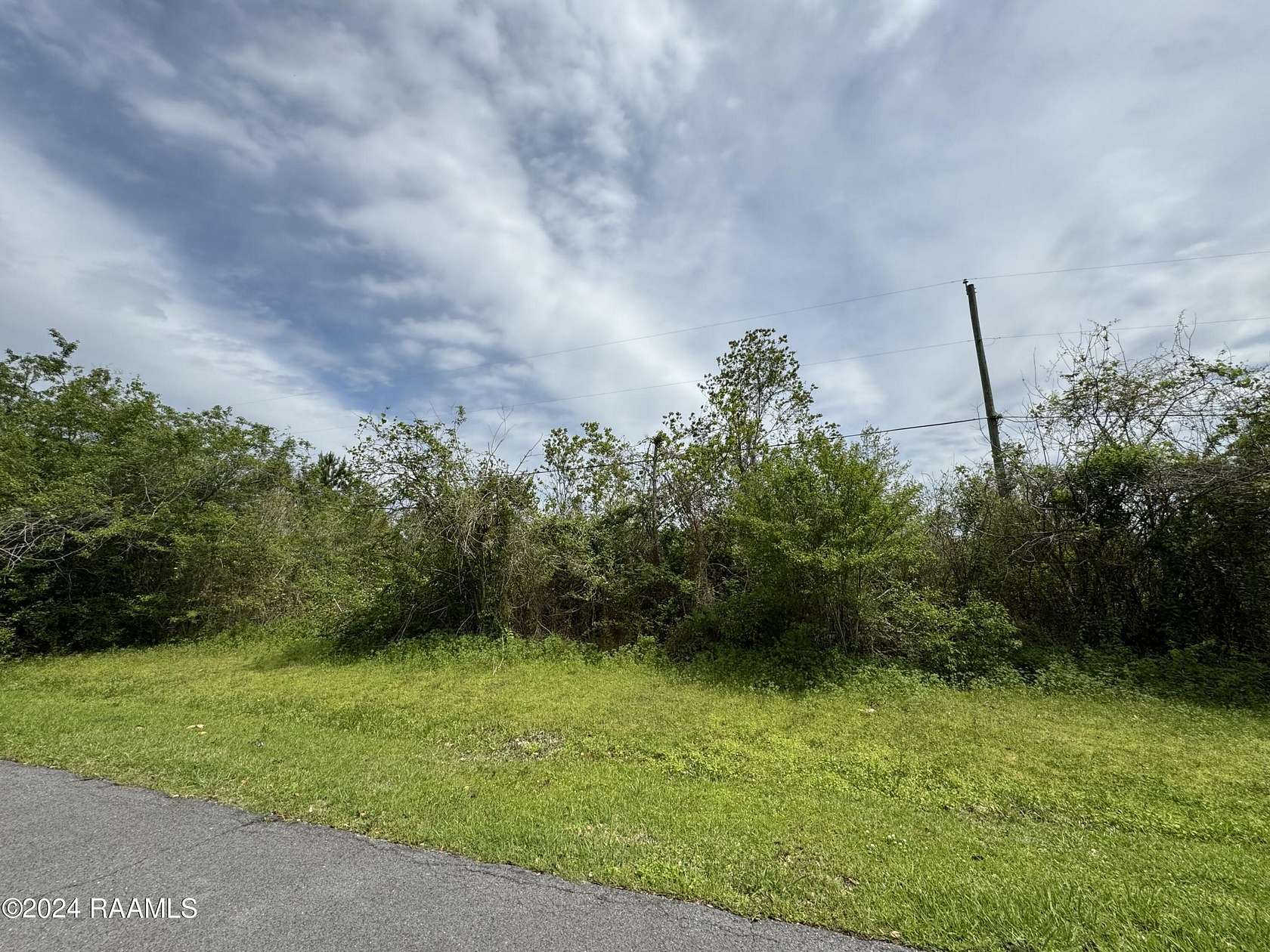 18.8 Acres of Land for Sale in Opelousas, Louisiana