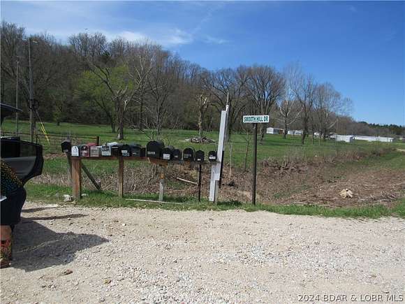 9.5 Acres of Residential Land for Sale in Versailles, Missouri