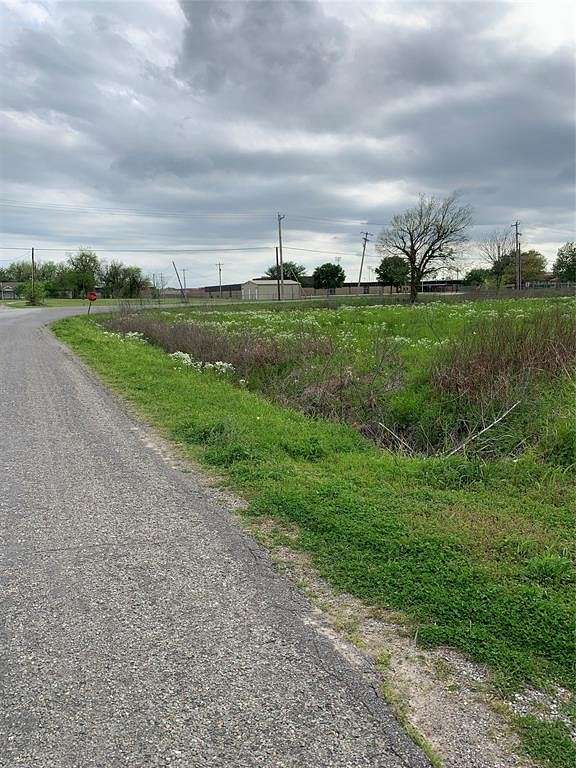0.172 Acres of Residential Land for Sale in Whitewright, Texas