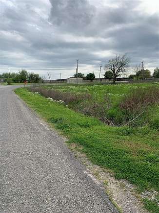 0.17 Acres of Residential Land for Sale in Whitewright, Texas