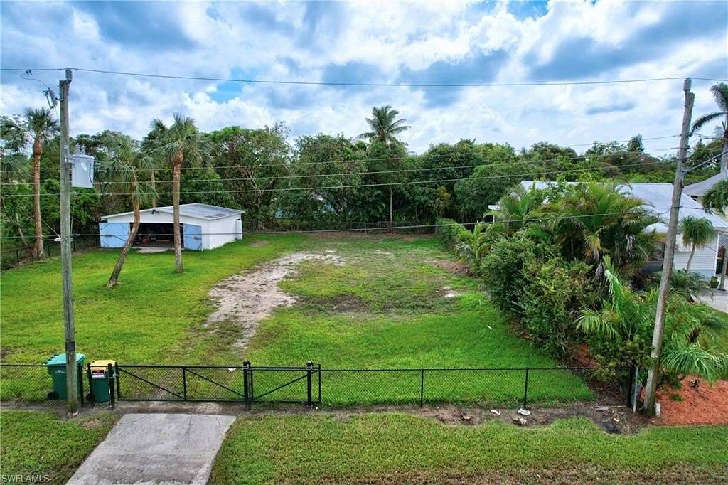 0.28 Acres of Residential Land for Sale in Naples, Florida