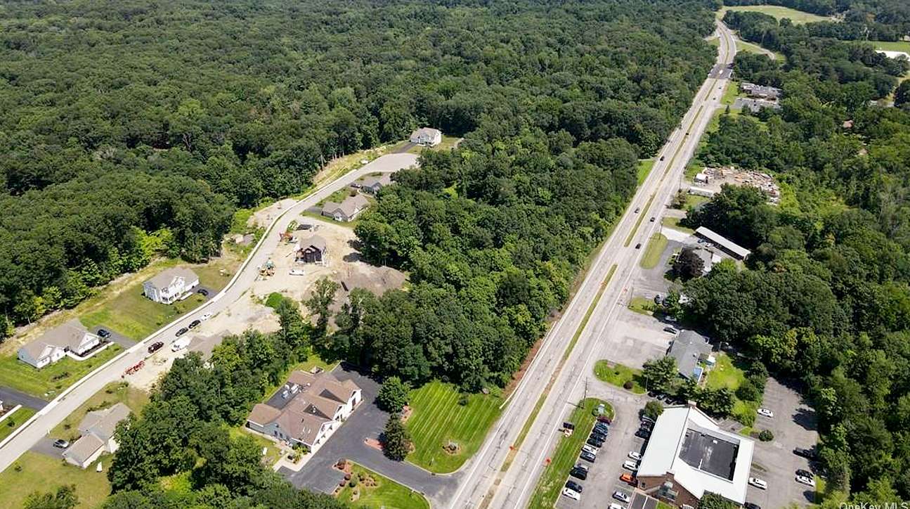 3.3 Acres of Mixed-Use Land for Sale in Cornwall Town, New York
