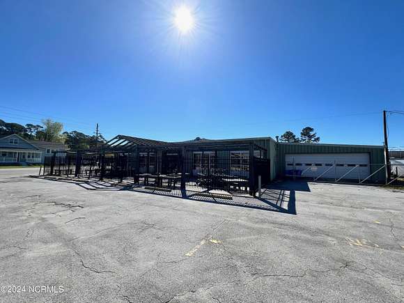 2.7 Acres of Improved Commercial Land for Sale in New Bern, North Carolina
