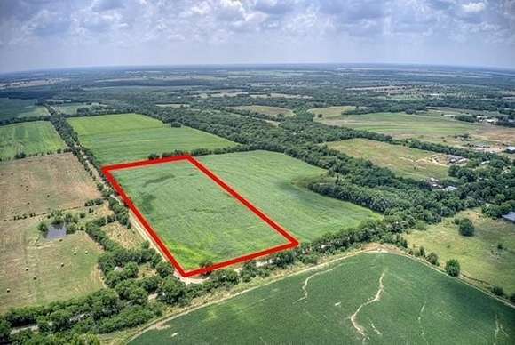 10 Acres of Agricultural Land for Sale in Celeste, Texas