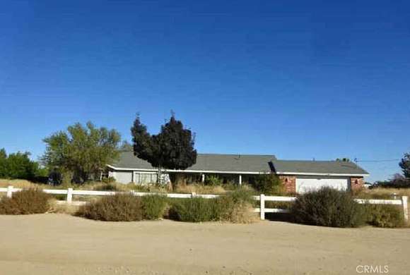 2.6 Acres of Residential Land with Home for Auction in Palmdale, California