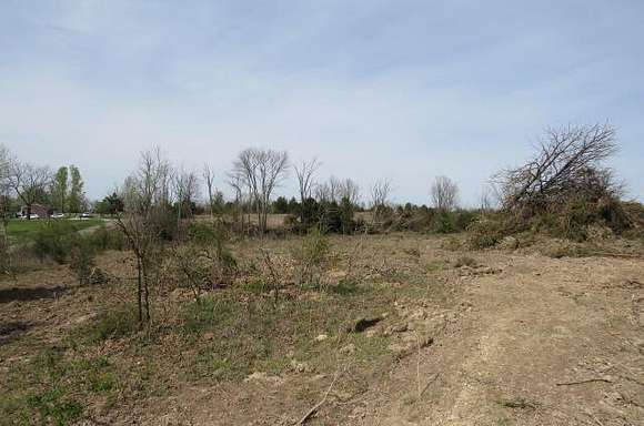 3 Acres of Land for Sale in Macomb, Missouri