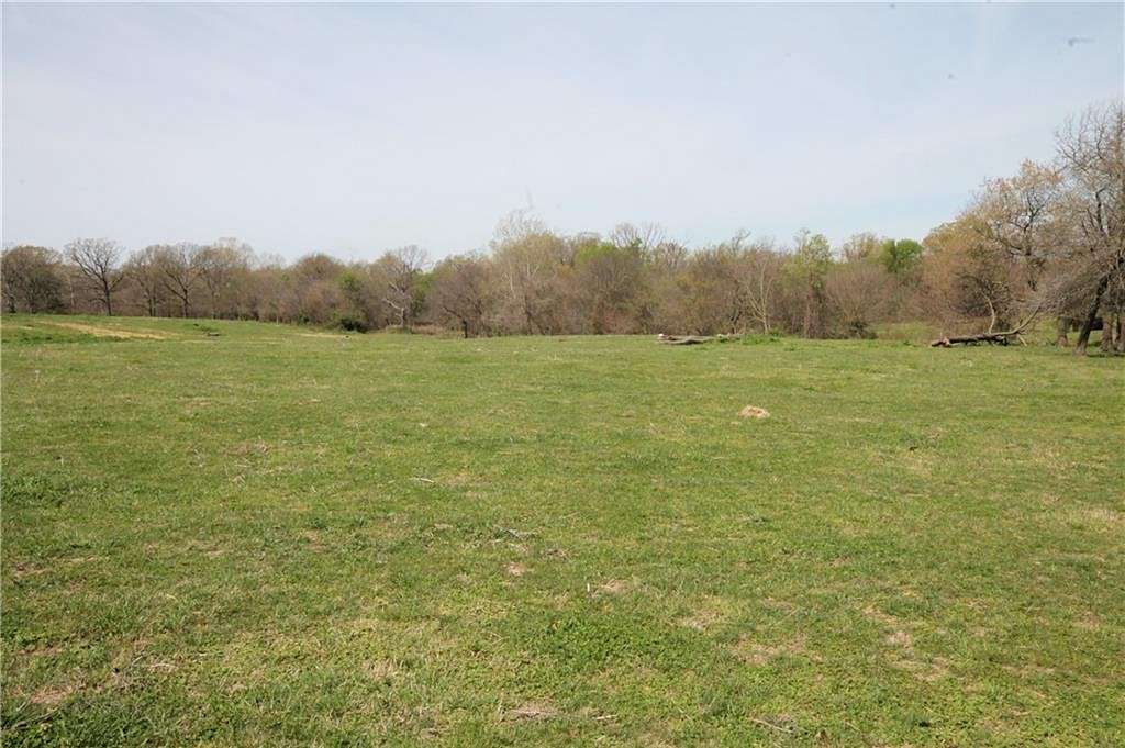 5 Acres of Residential Land for Sale in Gentry, Arkansas
