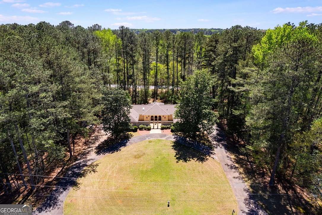 2 Acres of Residential Land with Home for Sale in Fayetteville, Georgia