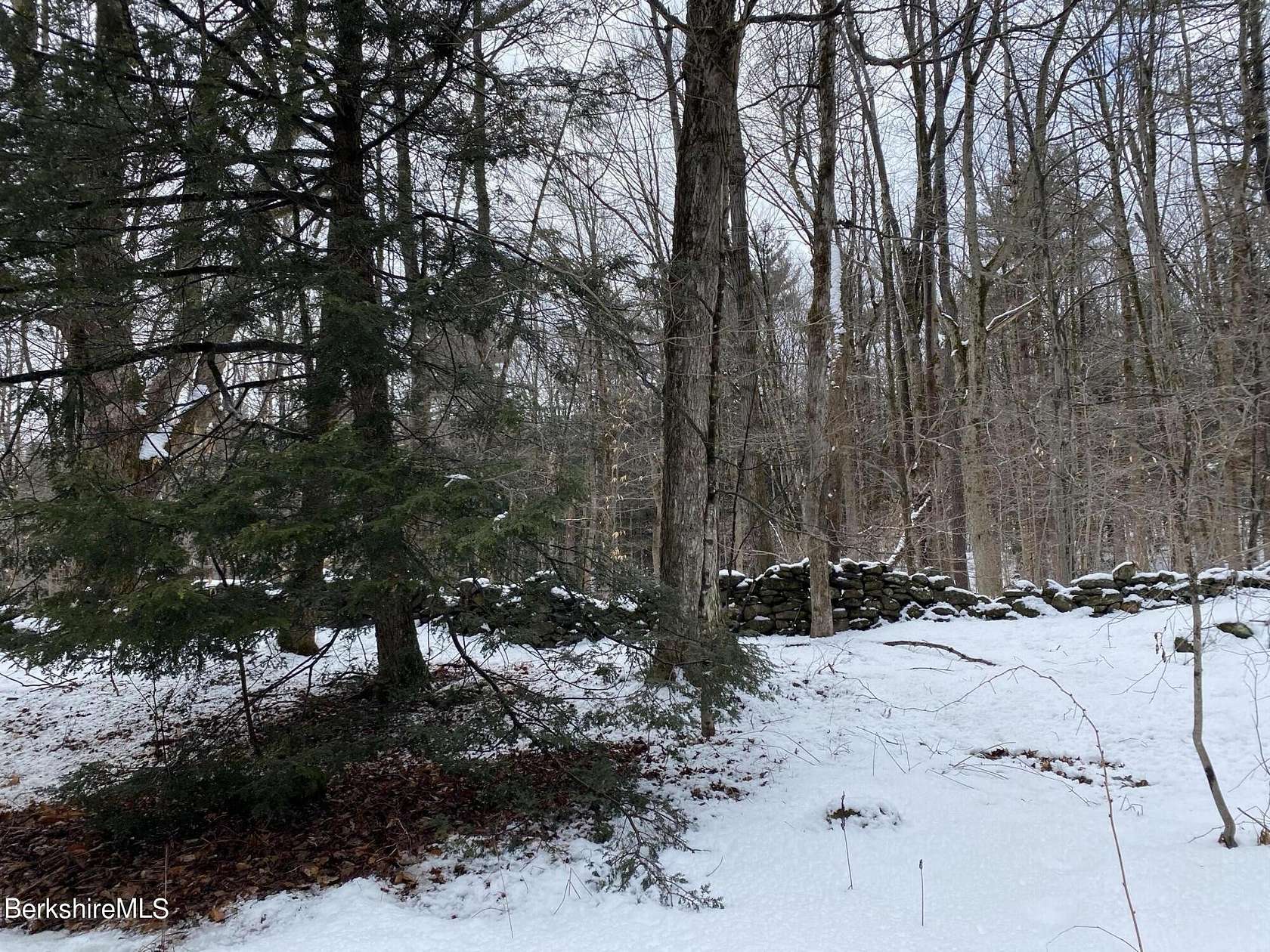 2.1 Acres of Residential Land for Sale in Becket, Massachusetts