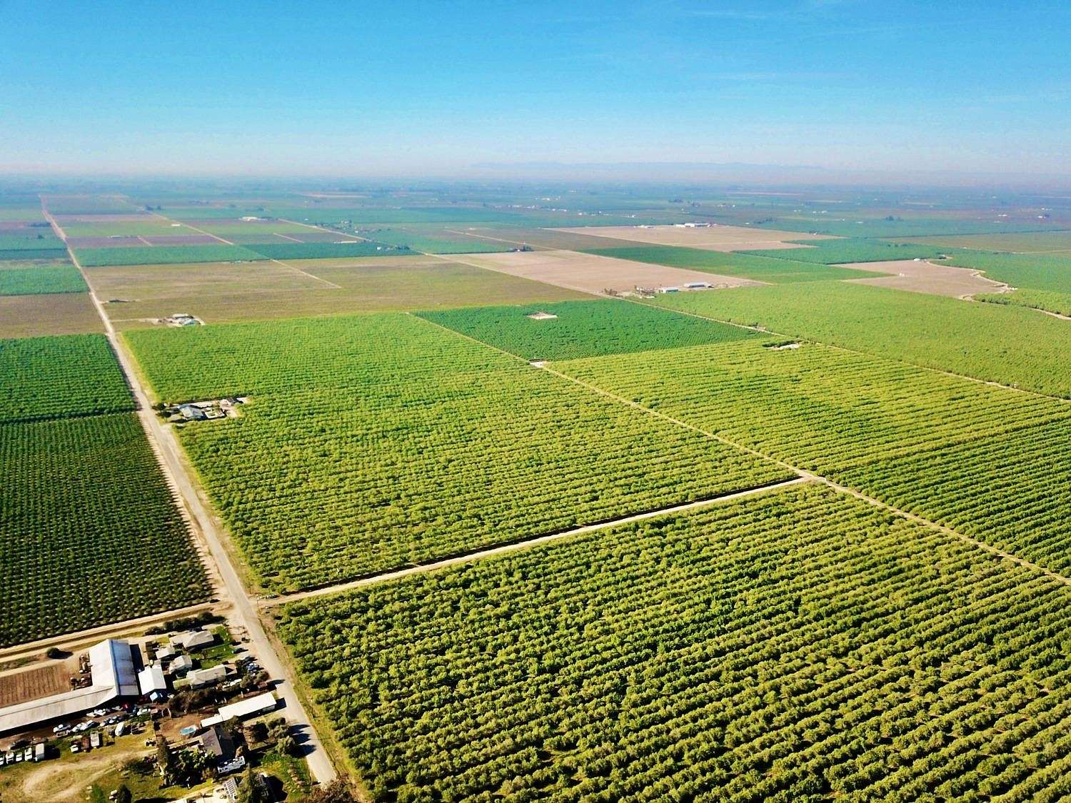 118 Acres of Agricultural Land with Home for Sale in Madera, California