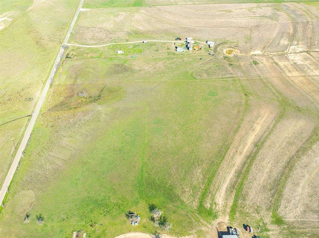 10 Acres of Land for Sale in Bertram, Texas