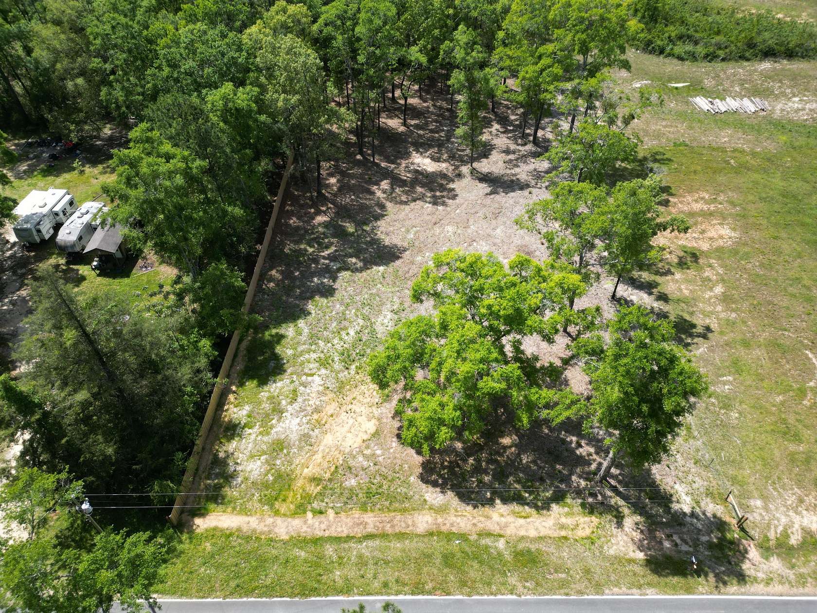 3.9 Acres of Residential Land for Sale in Vernon, Florida