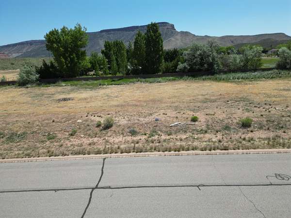 1 Acre of Residential Land for Sale in Virgin, Utah