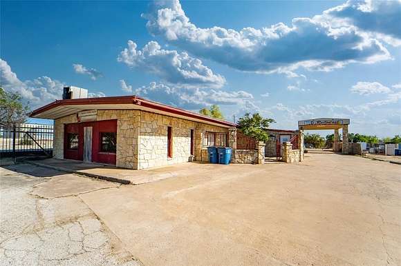 2 Acres of Commercial Land for Sale in Breckenridge, Texas