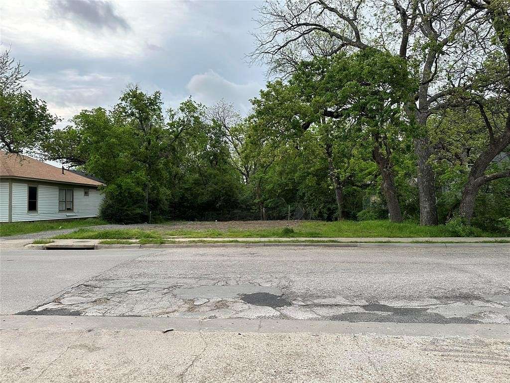 0.2 Acres of Mixed-Use Land for Sale in Denton, Texas