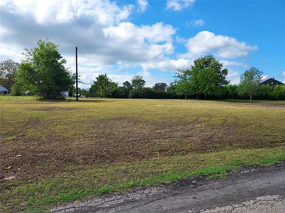 0.47 Acres of Land for Sale in East Tawakoni, Texas