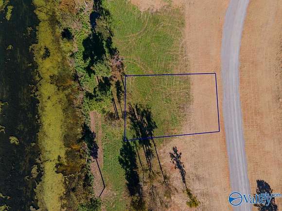 0.4 Acres of Land for Sale in Guntersville, Alabama